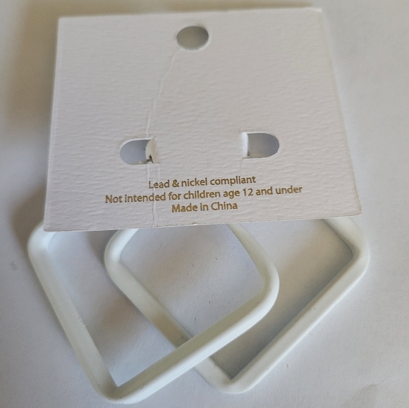 🌟New White Square Hoop Earrings Josslyn Company Retro - Picture 2 of 4